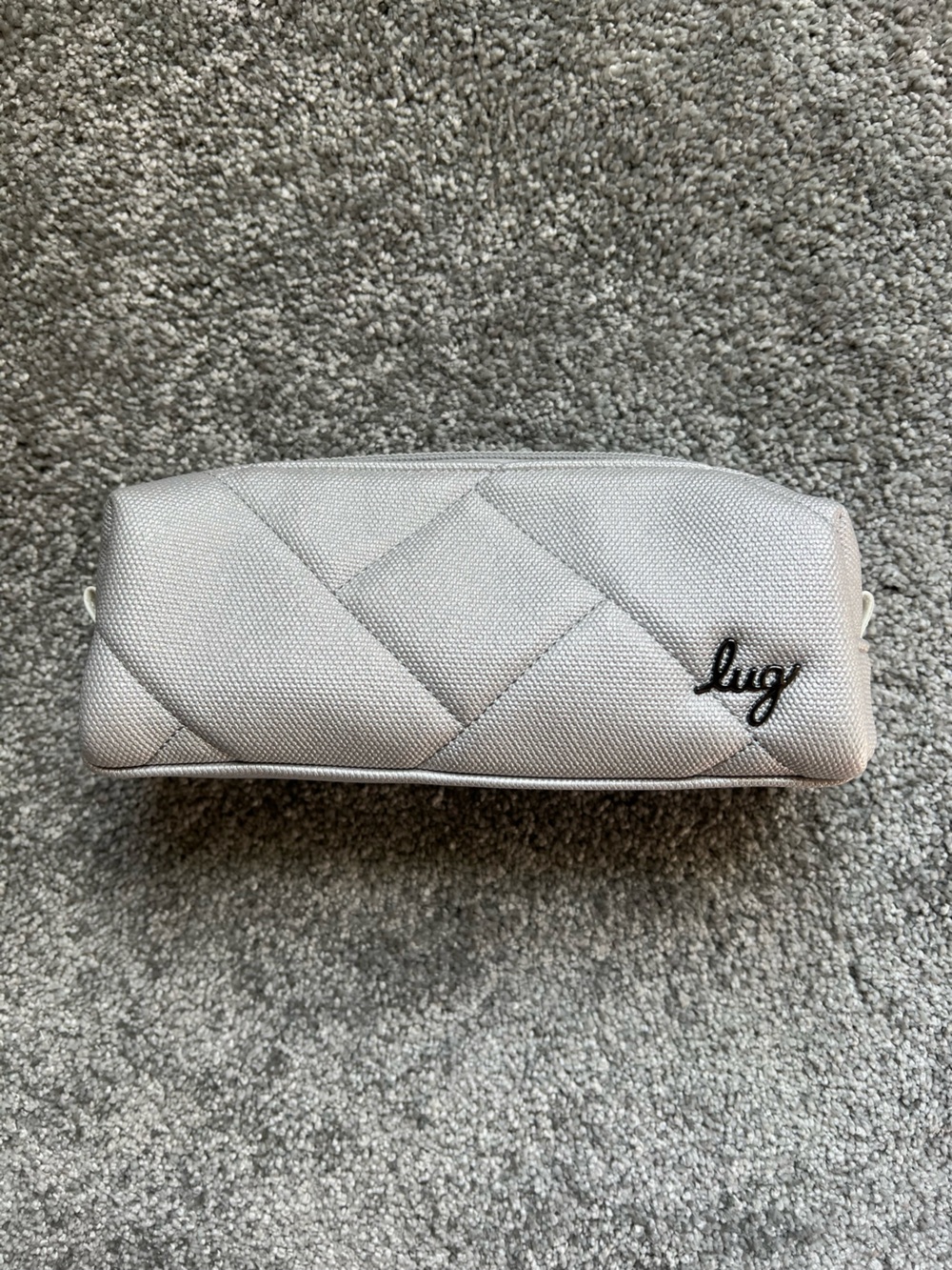 Lug jib Matt luxe metallic silver NWOT